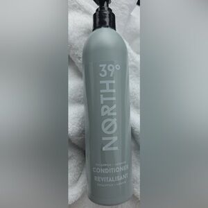 North 39 lot of 4 Hydrating Eucalyptus Lavender conditioner